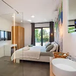 Vakantiehuis Stunning In With Sauna *
