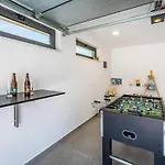 بيت للعطل In With Sauna